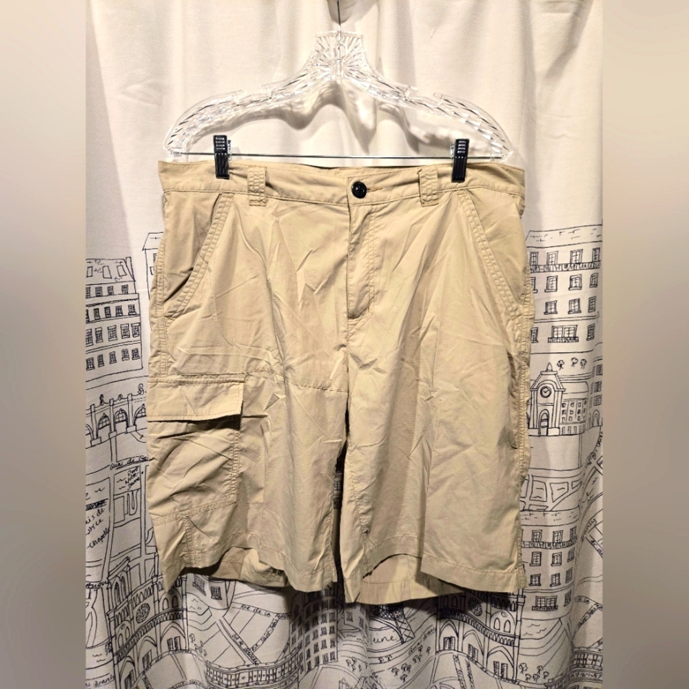 EUC Men's Tan Columbia Omnishade Sun Protection Cargo Shorts W34 L11